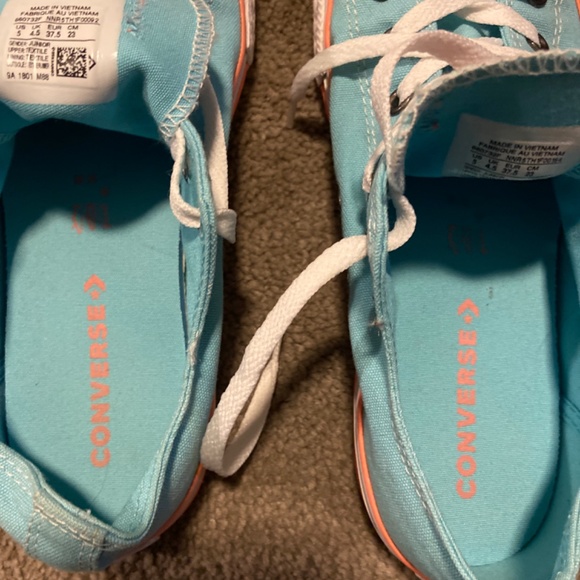 Converse - Picture 12 of 12